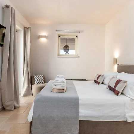 Trulli Pupa, Charming With Exclusive Pool *