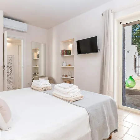 Villa Trulli Pupa, Charming With Exclusive Pool Cisternino