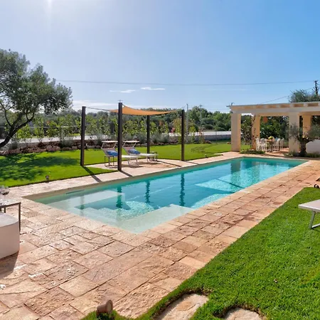 Trulli Pupa, Charming With Exclusive Pool Cisternino