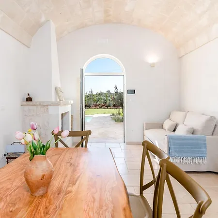 Trulli Pupa, Charming With Exclusive Pool *