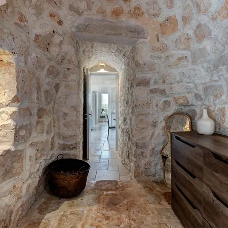 Trulli Pupa, Charming With Exclusive Pool Villa