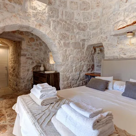 Villa Trulli Pupa, Charming With Exclusive Pool