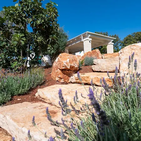 Trulli Pupa, Charming With Exclusive Pool