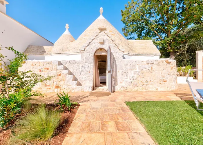Trulli Pupa, Charming With Exclusive Pool