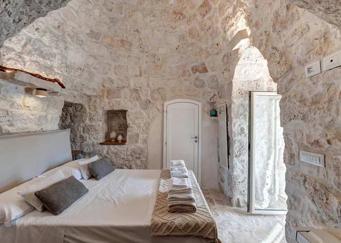 Trulli Pupa, Charming With Exclusive Pool Villa *