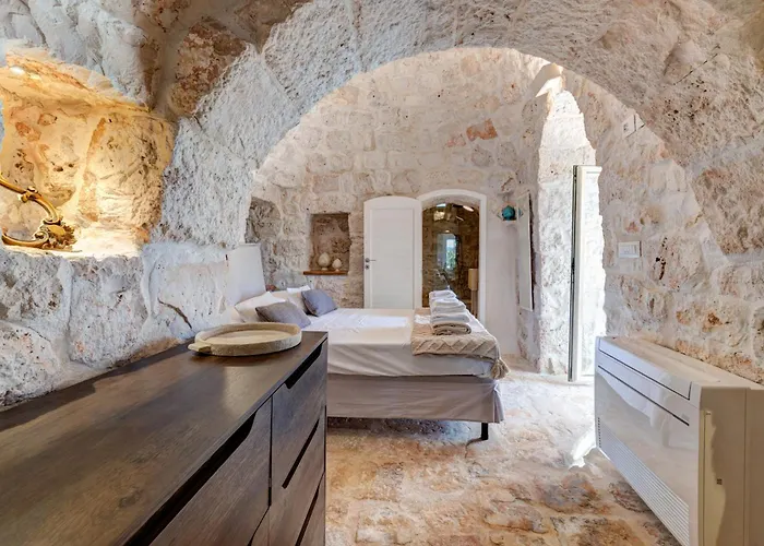 Trulli Pupa, Charming With Exclusive Pool